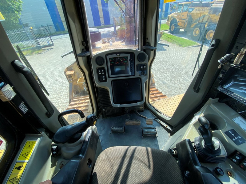 Caterpillar D6 T XL - Buldožer: slika 4 Caterpillar D6 T XL - Buldožer: slika 4