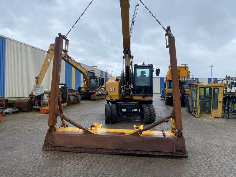 Caterpillar D65 PX - Oštrica: slika 3 Caterpillar D65 PX - Oštrica: slika 3