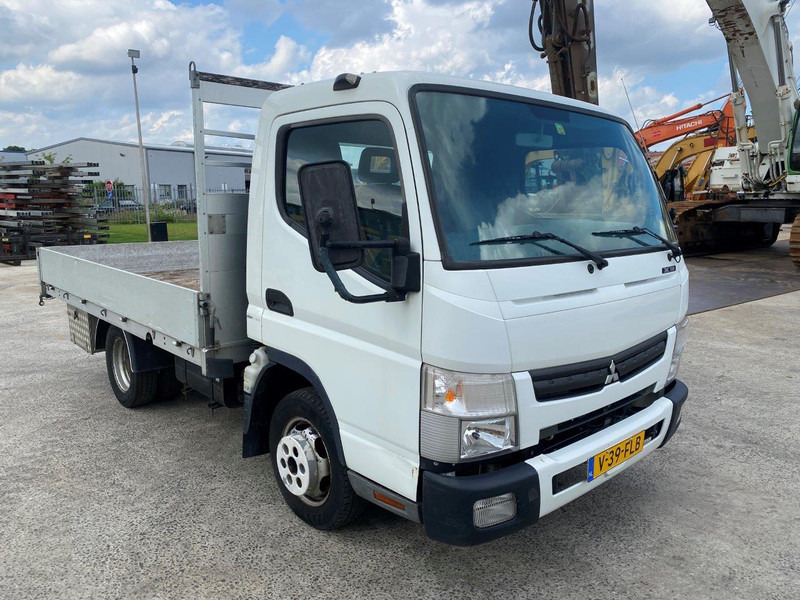 Mitsubishi Fuso Canter 3C18 NVT - Kamion sa zatvorenim sandukom: slika 2 Mitsubishi Fuso Canter 3C18 NVT - Kamion sa zatvorenim sandukom: slika 2