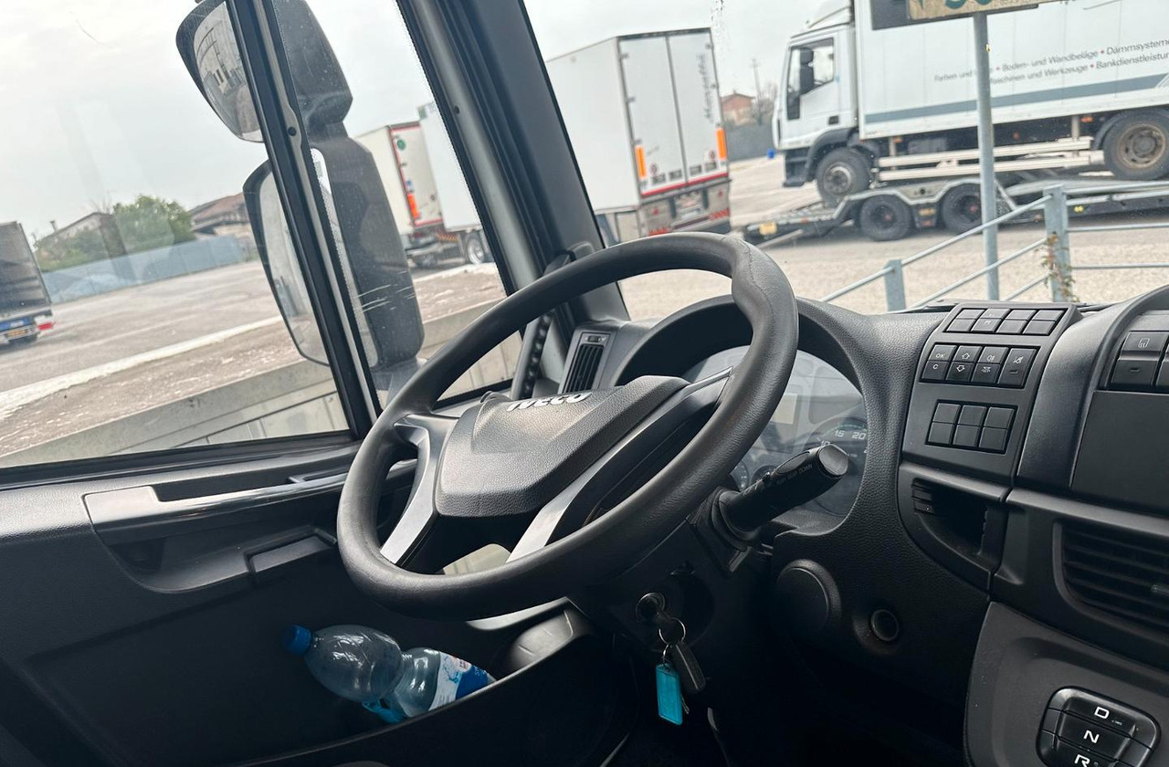 Iveco 140e28 furgone sponda euro 6 - Kamion sa zatvorenim sandukom: slika 4 Iveco 140e28 furgone sponda euro 6 - Kamion sa zatvorenim sandukom: slika 4