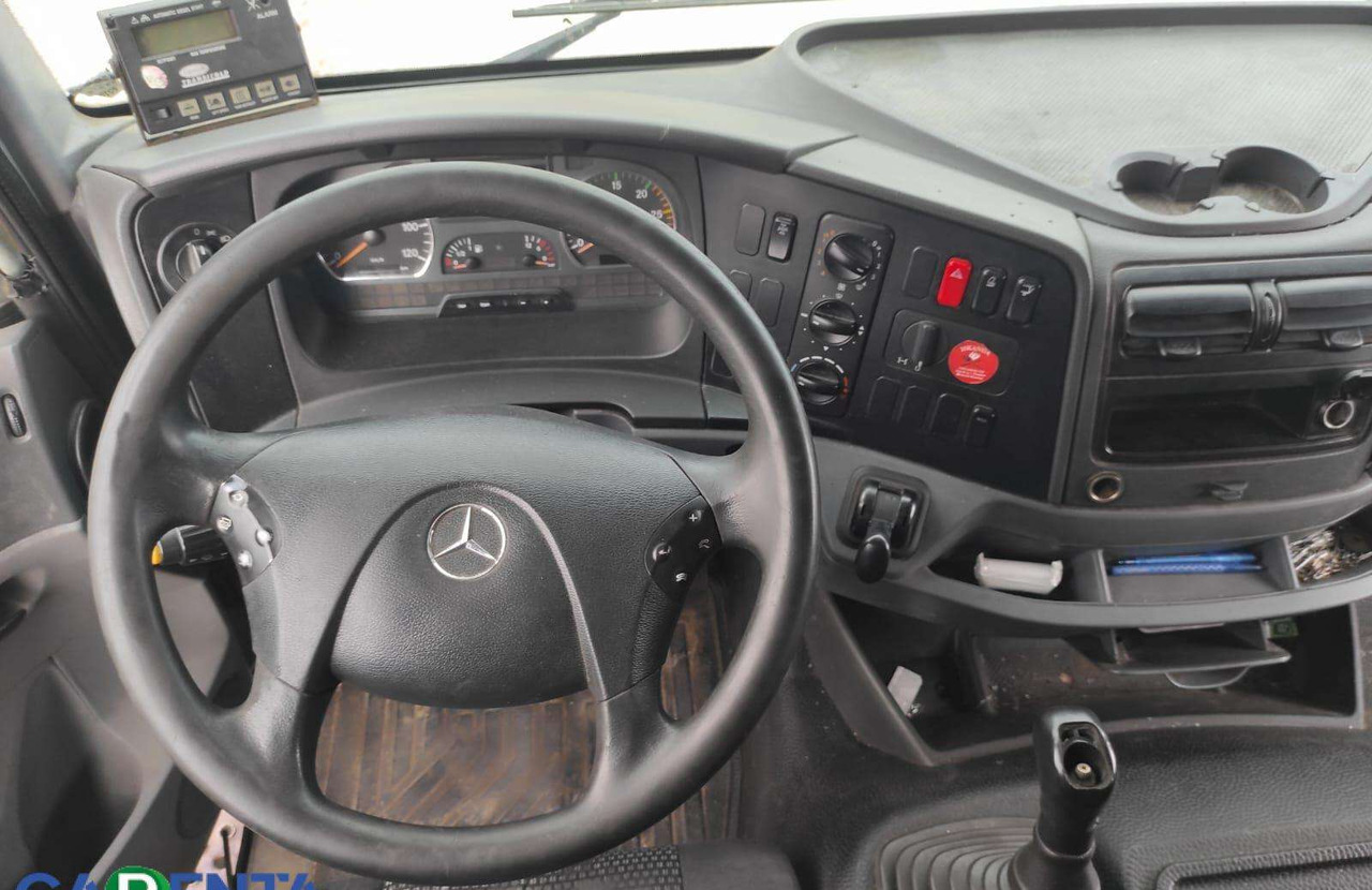 Hladnjača Mercedes-Benz 1824: slika 8