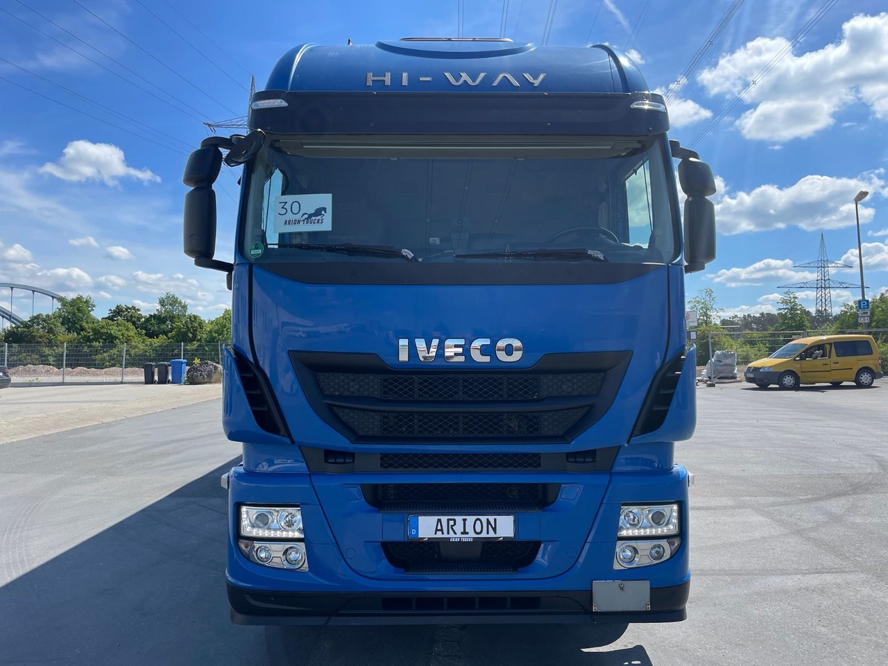 Iveco Stralis 420 Koffer/Thermoisoliert/LBW/NLA/AC/EU6 - Kamion sa zatvorenim sandukom: slika 2 Iveco Stralis 420 Koffer/Thermoisoliert/LBW/NLA/AC/EU6 - Kamion sa zatvorenim sandukom: slika 2