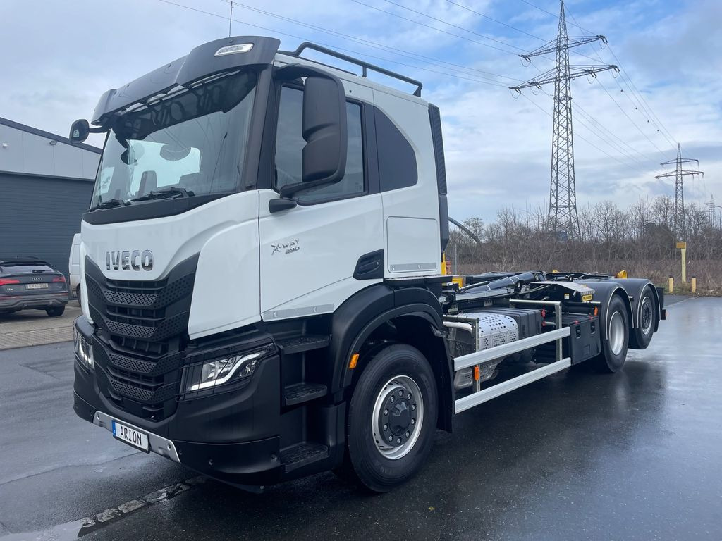Iveco X-Way AT280X48Y/PSON+ Abrollkipper/PALFINGER/NLA - Kamion sa hidrauličnom kukom: slika 2 Iveco X-Way AT280X48Y/PSON+ Abrollkipper/PALFINGER/NLA - Kamion sa hidrauličnom kukom: slika 2