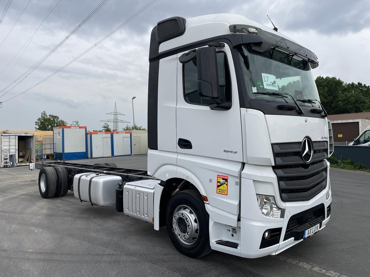 Mercedes-Benz Actros 4 1843 4x2 Fahrgestell/StandAC/ACC/EU6 - Kamion sa golom šasijom i zatvorenom kabinom: slika 1 Mercedes-Benz Actros 4 1843 4x2 Fahrgestell/StandAC/ACC/EU6 - Kamion sa golom šasijom i zatvorenom kabinom: slika 1