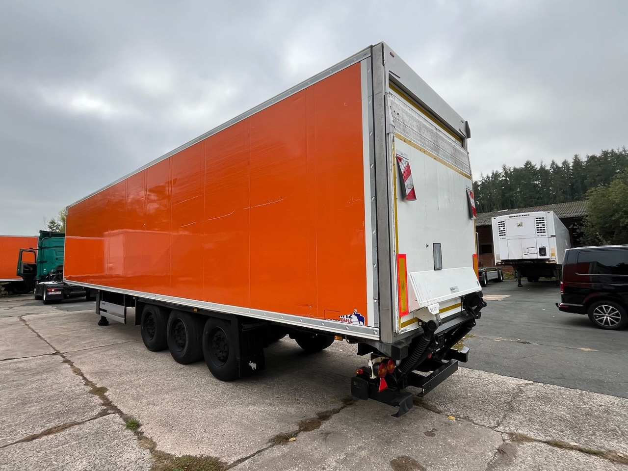 Schmitz Cargobull SCB*S3B/CARRIER/Vector1550/LBW/BÄR/2347h/13,4m - Poluprikolica sa zatvorenim sandukom: slika 4 Schmitz Cargobull SCB*S3B/CARRIER/Vector1550/LBW/BÄR/2347h/13,4m - Poluprikolica sa zatvorenim sandukom: slika 4