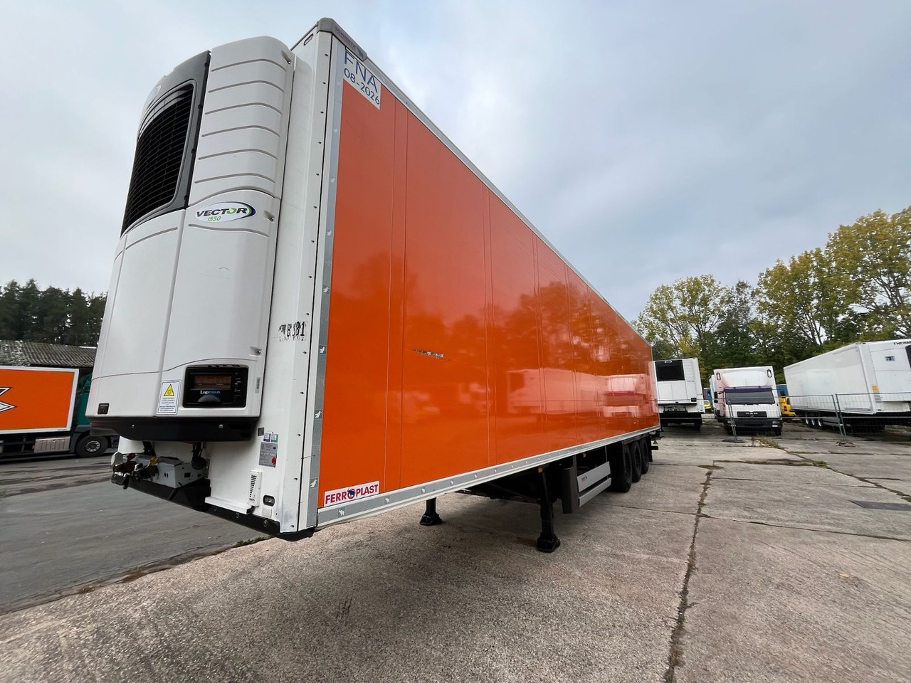 Schmitz Cargobull SCB*S3B/CARRIER/Vector1550/LBW/BÄR/2347h/13,4m - Poluprikolica sa zatvorenim sandukom: slika 2 Schmitz Cargobull SCB*S3B/CARRIER/Vector1550/LBW/BÄR/2347h/13,4m - Poluprikolica sa zatvorenim sandukom: slika 2