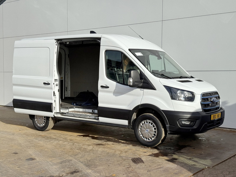 Ford E-Transit 390 75kWh 184PK 390 Elektrisch 75kWh 334km WLTP BEV Snelladen L2H2 Climate Control Tacho Carplay Camera Stoelverwarming Parkeersensoren voor achter Laadkabel - Furgon, Električno dostavno vozilo: slika 5 Ford E-Transit 390 75kWh 184PK 390 Elektrisch 75kWh 334km WLTP BEV Snelladen L2H2 Climate Control Tacho Carplay Camera Stoelverwarming Parkeersensoren voor achter Laadkabel - Furgon, Električno dostavno vozilo: slika 5
