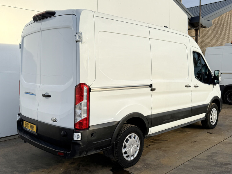 Ford E-Transit 390 75kWh 184PK 390 Elektrisch 75kWh 334km WLTP BEV Snelladen L2H2 Climate Control Tachograaf Carplay 360° Camera Stoelverwarming Parkeersensoren voor achter Laadkabel - Furgon, Električno dostavno vozilo: slika 3 Ford E-Transit 390 75kWh 184PK 390 Elektrisch 75kWh 334km WLTP BEV Snelladen L2H2 Climate Control Tachograaf Carplay 360° Camera Stoelverwarming Parkeersensoren voor achter Laadkabel - Furgon, Električno dostavno vozilo: slika 3
