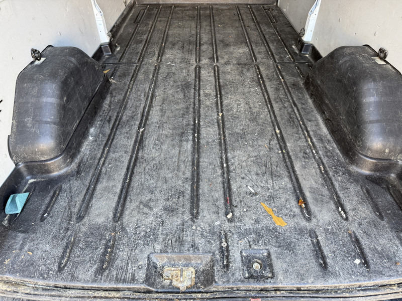 Furgon Ford Transit 350 2.0 TDCI 170PK L3H3 Airco Cruise Control Parkeersensoren voor achter: slika 13 Furgon Ford Transit 350 2.0 TDCI 170PK L3H3 Airco Cruise Control Parkeersensoren voor achter: slika 13