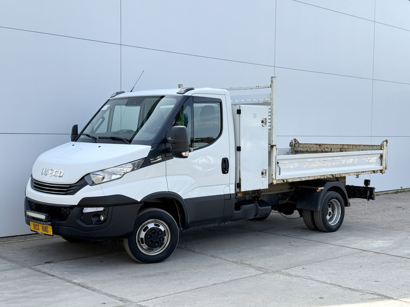 Iveco Daily 35C18 3.0 3.0 Automaat Kipper Dubbellucht 3.5t Trekhaak Airco Cruise Control - Dostavno vozilo kiper: slika 2 Iveco Daily 35C18 3.0 3.0 Automaat Kipper Dubbellucht 3.5t Trekhaak Airco Cruise Control - Dostavno vozilo kiper: slika 2