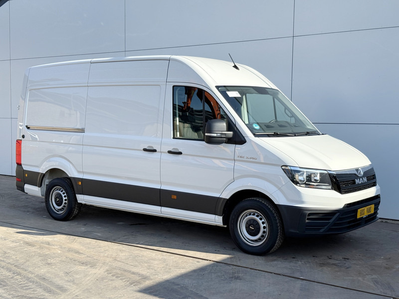 MAN TGE 3.140 2.0 TDI L3H3 Carplay Camera (Gratis NL kenteken) - Furgon: slika 4 MAN TGE 3.140 2.0 TDI L3H3 Carplay Camera (Gratis NL kenteken) - Furgon: slika 4