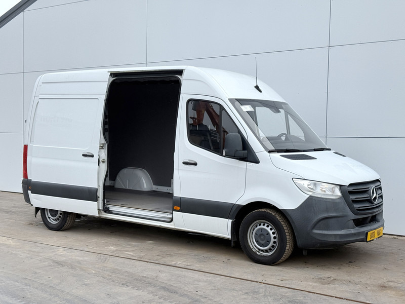Mercedes-Benz Sprinter 214 2.2 CDI L2H2 Climate Control Cruise Control Trekhaak Carplay Camera - Mali kombi: slika 5 Mercedes-Benz Sprinter 214 2.2 CDI L2H2 Climate Control Cruise Control Trekhaak Carplay Camera - Mali kombi: slika 5