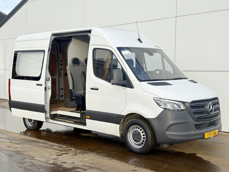 Mercedes-Benz Sprinter 314 2.2 CDI Automaat L2H2 LED Dubbele Cabine Cruise Control Climate Control Carplay Camera Trekhaak 7 Stoelen - Furgon, Dostavno vozilo sa duplom kabinom: slika 5 Mercedes-Benz Sprinter 314 2.2 CDI Automaat L2H2 LED Dubbele Cabine Cruise Control Climate Control Carplay Camera Trekhaak 7 Stoelen - Furgon, Dostavno vozilo sa duplom kabinom: slika 5