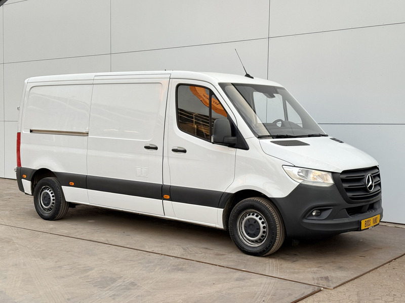 Mercedes-Benz Sprinter 315 1.9 CDI L2H1 Climate Control Cruise Control Carplay - Furgon: slika 4 Mercedes-Benz Sprinter 315 1.9 CDI L2H1 Climate Control Cruise Control Carplay - Furgon: slika 4