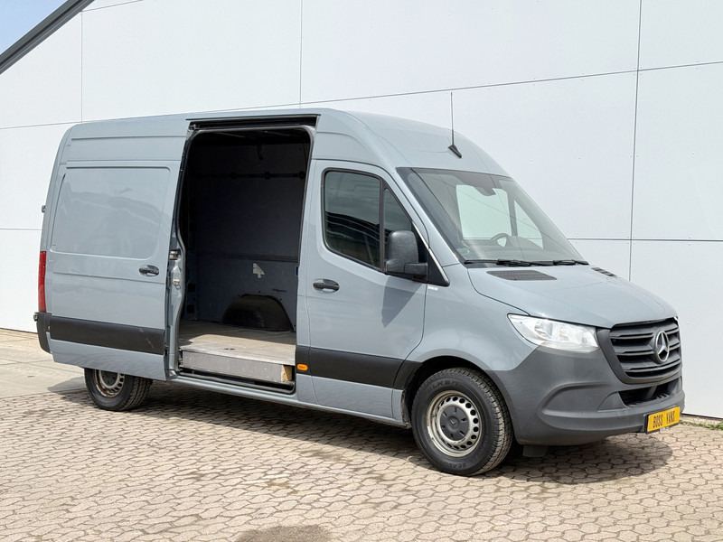 Mercedes-Benz Sprinter 315 1.9 CDI L2H2 Climate Control Cruise Control Carplay Camera RWD - Mali kombi: slika 5 Mercedes-Benz Sprinter 315 1.9 CDI L2H2 Climate Control Cruise Control Carplay Camera RWD - Mali kombi: slika 5