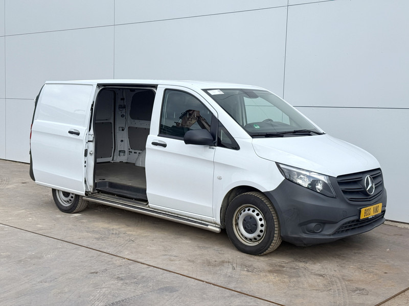 Mercedes-Benz Vito 114 2.1 CDI Automaat L2H1 Lederen Bekleding Climate Control Cruise Control Trekhaak Stoelverwarming - Mali kombi: slika 5 Mercedes-Benz Vito 114 2.1 CDI Automaat L2H1 Lederen Bekleding Climate Control Cruise Control Trekhaak Stoelverwarming - Mali kombi: slika 5