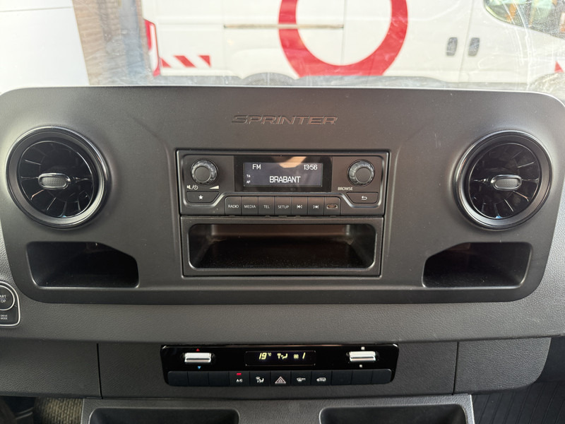 Furgon, Električno dostavno vozilo Mercedes-Benz eSprinter 312 ALL-IN PRIJS L2H2 55kWh 168km WLTP 80kw Snelladen Climate Control Camera Stoelverwarming: slika 16