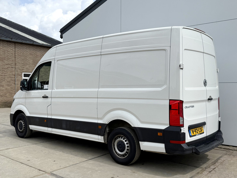 Volkswagen Crafter 2.0 TDI 140pk L3H3 Airco Cruise Control Carplay Parkeersensoren voor achter - Furgon: slika 2 Volkswagen Crafter 2.0 TDI 140pk L3H3 Airco Cruise Control Carplay Parkeersensoren voor achter - Furgon: slika 2