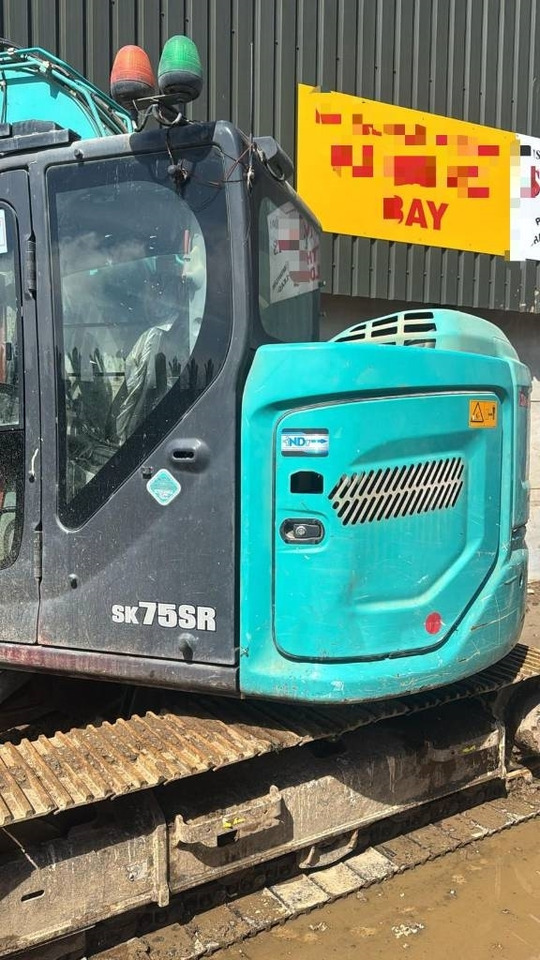 Mini bager Kobelco SK 75 SR: slika 9