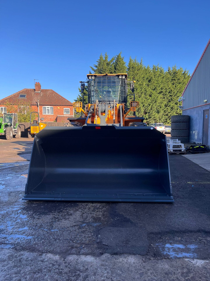 Utovarivač točkaš Hyundai HL960AHDXT: slika 8 Utovarivač točkaš Hyundai HL960AHDXT: slika 8