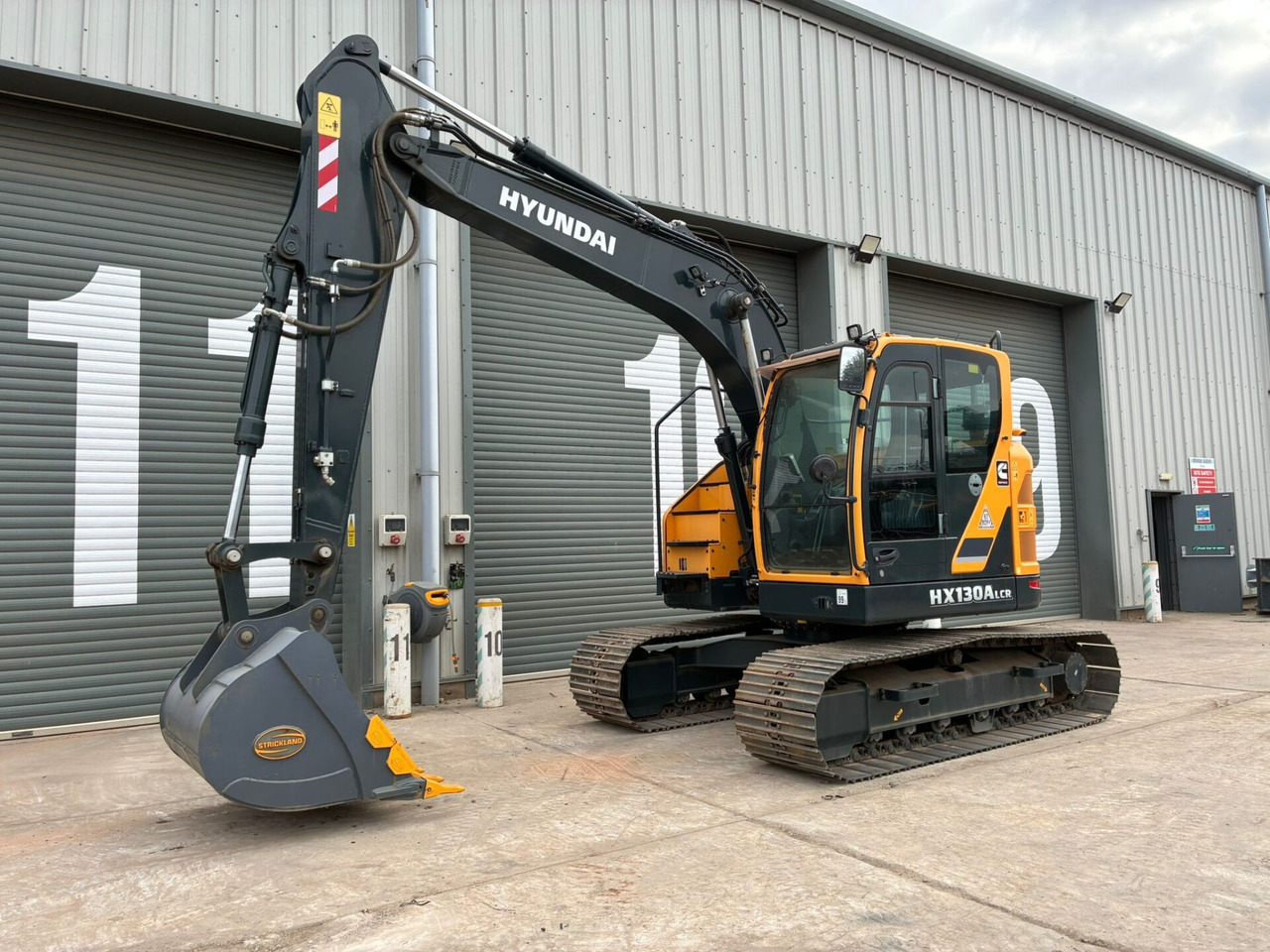 Hyundai HX130ALCR - Bager guseničar: slika 1 Hyundai HX130ALCR - Bager guseničar: slika 1