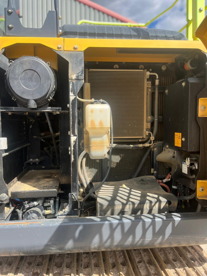 Bager guseničar Kobelco SK130LC-11: slika 16