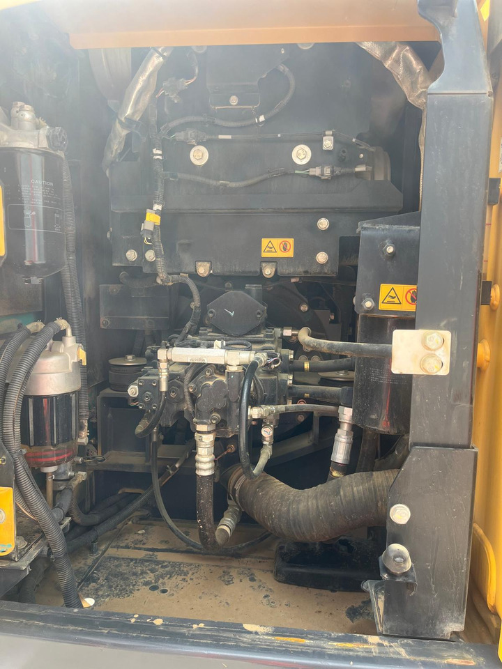 Bager guseničar Kobelco SK130LC-11: slika 17