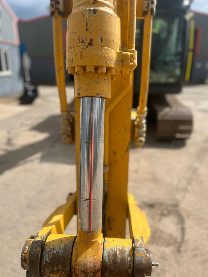 Bager guseničar Kobelco SK130LC-11: slika 11