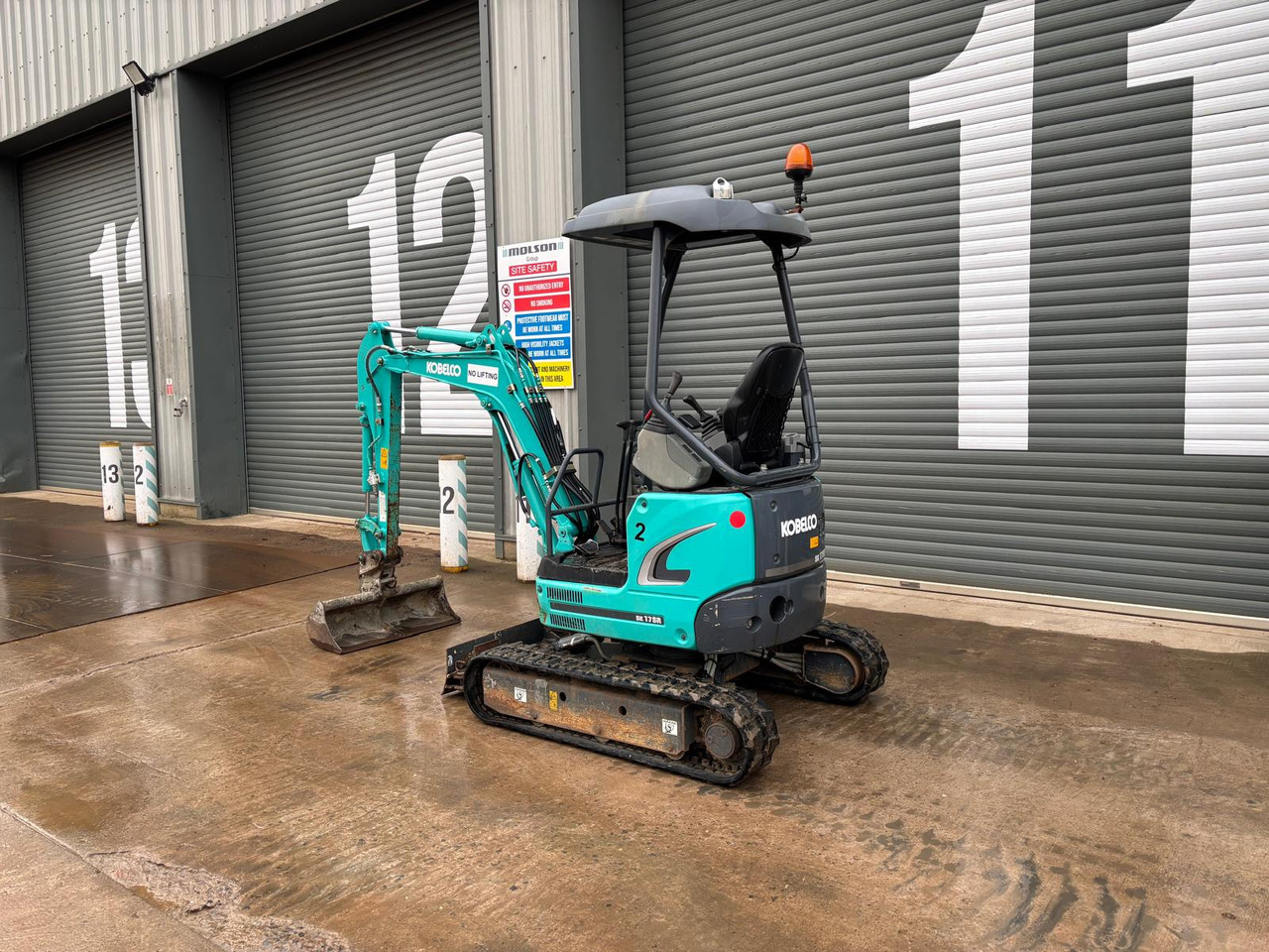 Kobelco SK17SR-3E - Mini bager: slika 3 Kobelco SK17SR-3E - Mini bager: slika 3