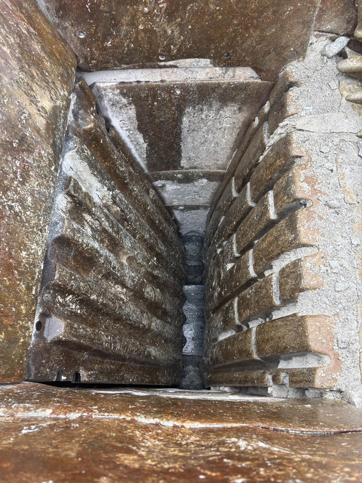 Drobilica Terex Finlay J-1175: slika 12 Drobilica Terex Finlay J-1175: slika 12