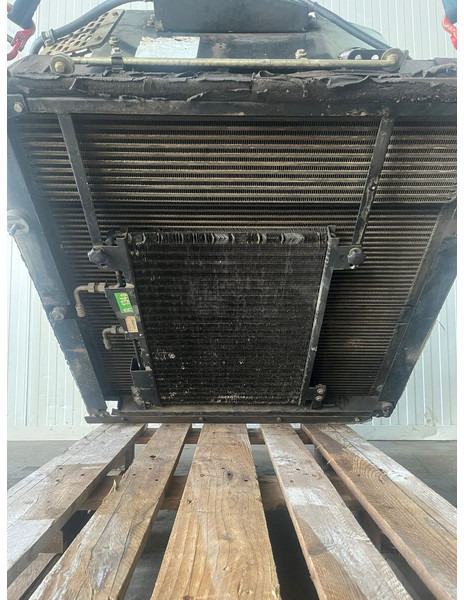 Liebherr A904 Li/A904C Li/R904/R904C - Radijator: slika 3 Liebherr A904 Li/A904C Li/R904/R904C - Radijator: slika 3