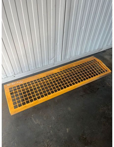 Liebherr A904 Li/A904C Li/R904/R904C - Branik: slika 1 Liebherr A904 Li/A904C Li/R904/R904C - Branik: slika 1