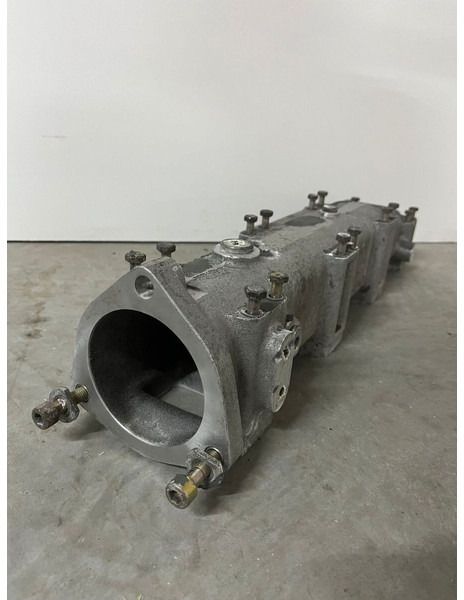 Liebherr A974 / P974 / R942 / R944 / R954 / R964 / R974 / R974B - A 974 / P 974 / R 942 / R 944 / R 954 / R 964 / R 974 / R 974B - Usisna cev: slika 5 Liebherr A974 / P974 / R942 / R944 / R954 / R964 / R974 / R974B - A 974 / P 974 / R 942 / R 944 / R 954 / R 964 / R 974 / R 974B - Usisna cev: slika 5