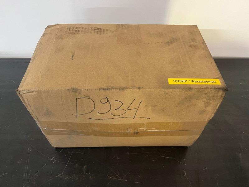 Liebherr P944 / R954 / R944 / R954 / L556-454 / L566-460 - Vodena pumpa: slika 4 Liebherr P944 / R954 / R944 / R954 / L556-454 / L566-460 - Vodena pumpa: slika 4