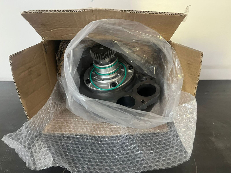 Liebherr P944 / R954 / R944 / R954 / L556-454 / L566-460 - Vodena pumpa: slika 2 Liebherr P944 / R954 / R944 / R954 / L556-454 / L566-460 - Vodena pumpa: slika 2