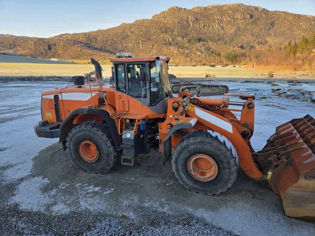 Doosan DL 450-5 - Utovarivač točkaš: slika 3 Doosan DL 450-5 - Utovarivač točkaš: slika 3