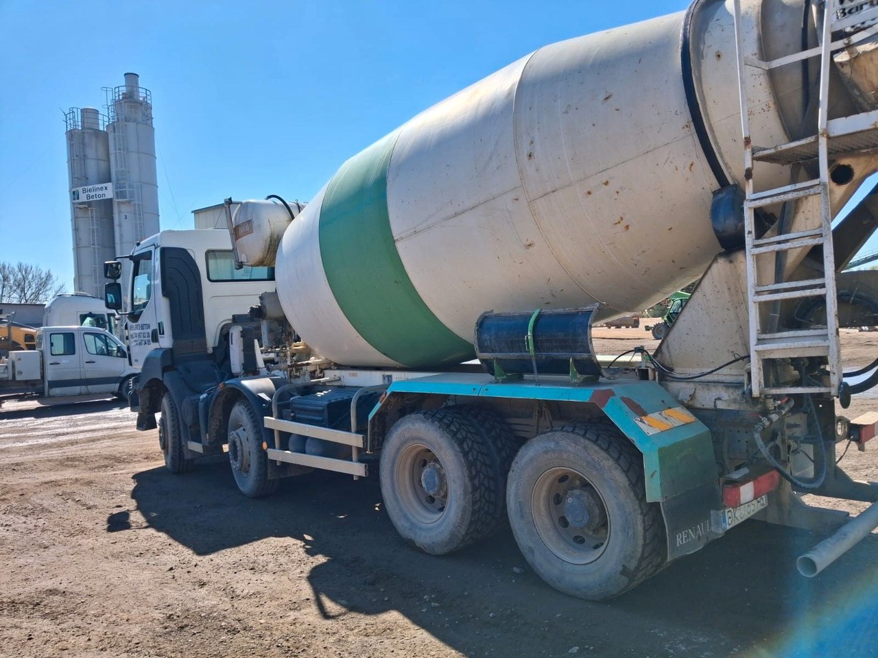 Renault KERAX 370 BARYVAL 10 M3 - Mikser za beton: slika 3 Renault KERAX 370 BARYVAL 10 M3 - Mikser za beton: slika 3