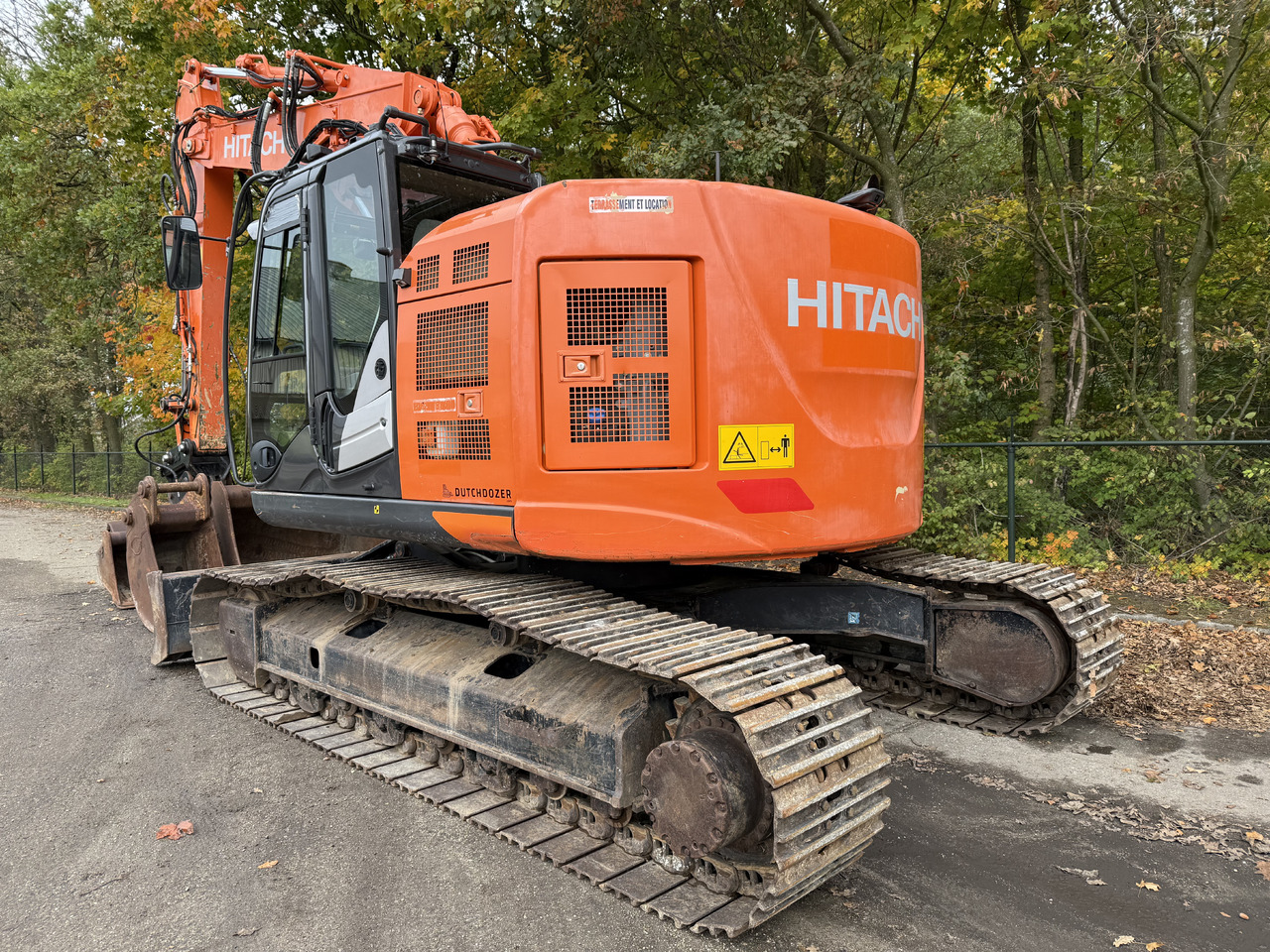 Hitachi ZX225USLC-6 - Bager guseničar: slika 3 Hitachi ZX225USLC-6 - Bager guseničar: slika 3