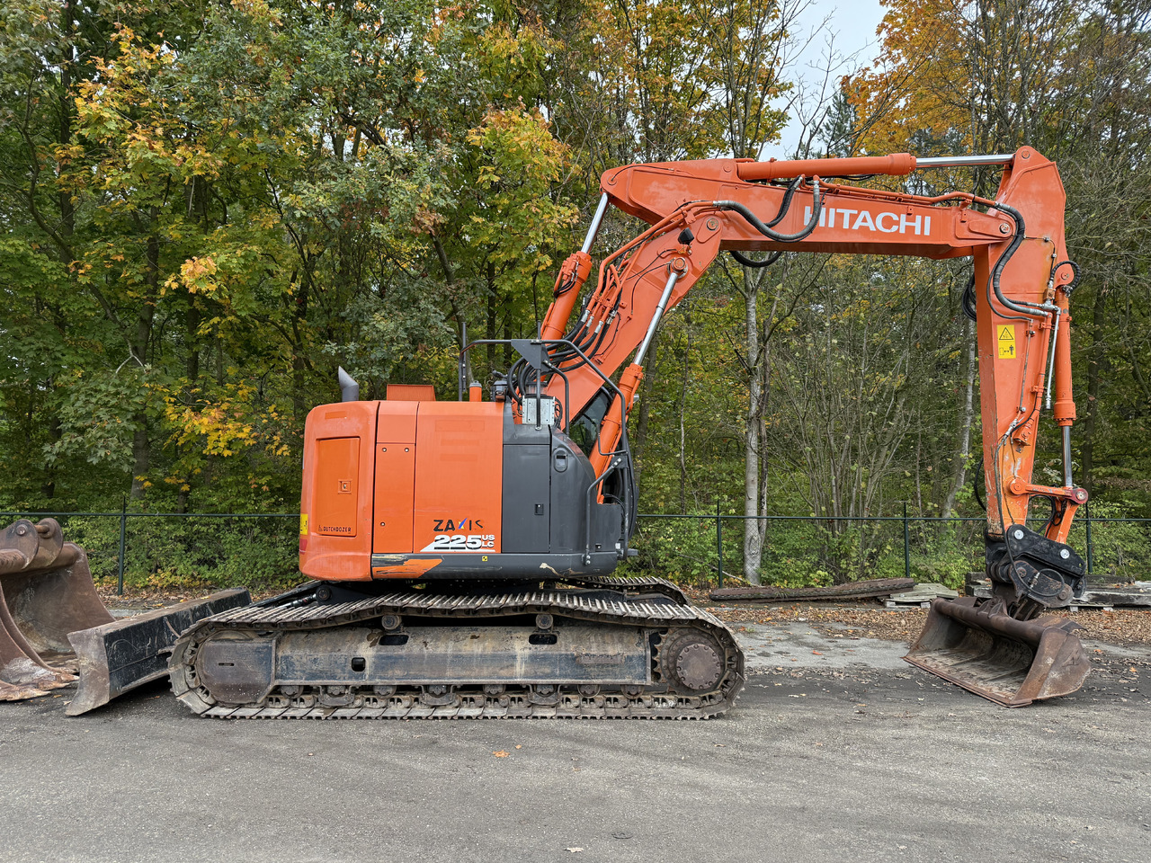 Hitachi ZX225USLC-6 - Bager guseničar: slika 5 Hitachi ZX225USLC-6 - Bager guseničar: slika 5