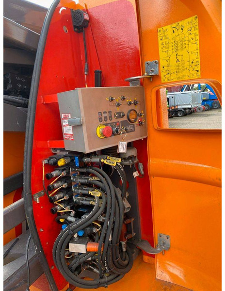 Zglobna platforma Manitou 120 AET JC: slika 16