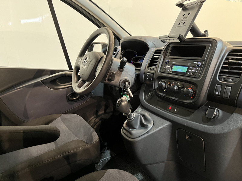 Opel Vivaro 1.6 CDTI L1H1 Servicebus / Inrichting / Euro 6 / Airco / Cruise Control / 3-Zits - Mali kombi: slika 3 Opel Vivaro 1.6 CDTI L1H1 Servicebus / Inrichting / Euro 6 / Airco / Cruise Control / 3-Zits - Mali kombi: slika 3