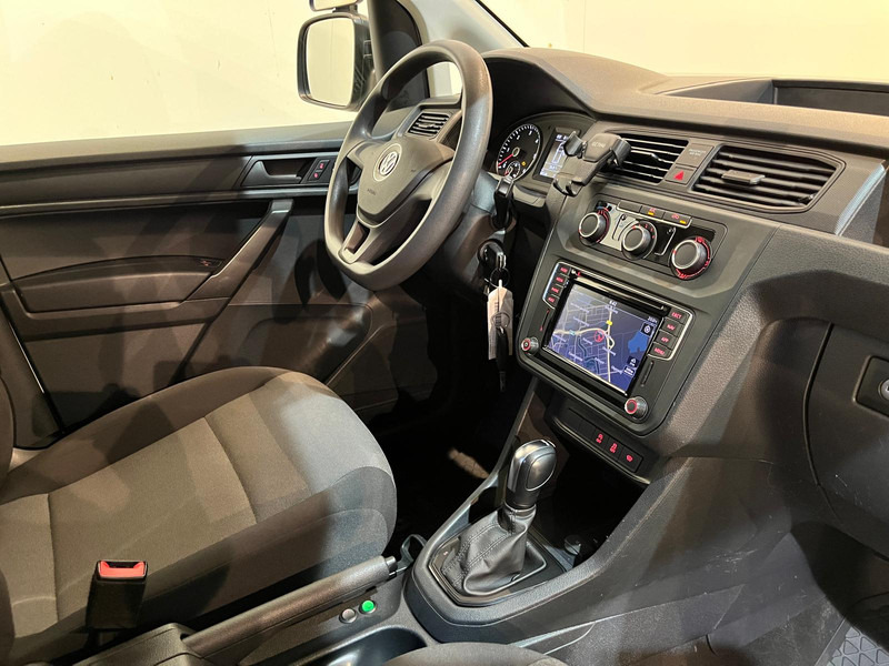Volkswagen Caddy 2.0 TDI L2H1 BMT 4Motion Maxi 150 PK Automaat Servicebus / Inrichting / 220V. / Euro 6 / Airco / Cruise Control / Camera / Trekhaak / CarPlay / Navigatie / 90.500 KM !! - Mali kombi: slika 3 Volkswagen Caddy 2.0 TDI L2H1 BMT 4Motion Maxi 150 PK Automaat Servicebus / Inrichting / 220V. / Euro 6 / Airco / Cruise Control / Camera / Trekhaak / CarPlay / Navigatie / 90.500 KM !! - Mali kombi: slika 3