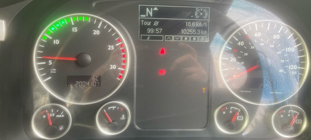MAN Man tgs 26.320 6x2 hds hmf 1420k-rc euro6 platforma skrzynia - Kamion sa tovarnim sandukom: slika 3 MAN Man tgs 26.320 6x2 hds hmf 1420k-rc euro6 platforma skrzynia - Kamion sa tovarnim sandukom: slika 3