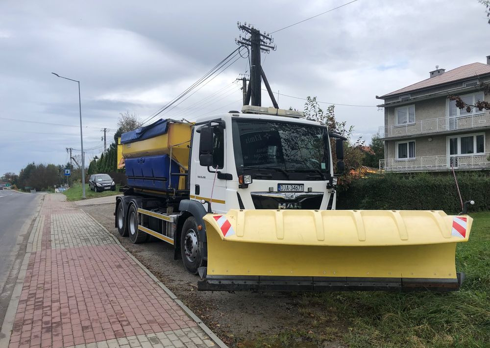 Lizing  MAN TGM 26.290 piaskarka solarka schmidt 6x4 euro6 MAN TGM 26.290 piaskarka solarka schmidt 6x4 euro6: slika 11 Lizing  MAN TGM 26.290 piaskarka solarka schmidt 6x4 euro6 MAN TGM 26.290 piaskarka solarka schmidt 6x4 euro6: slika 11