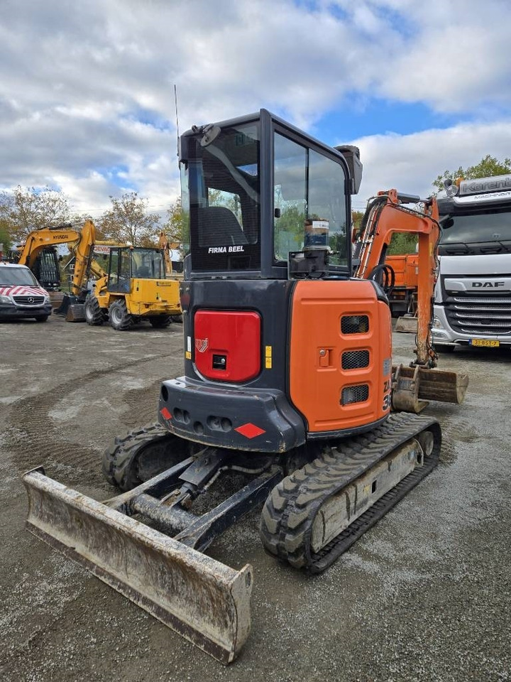 Hitachi ZX 38 U-5 A - Mini bager: slika 4 Hitachi ZX 38 U-5 A - Mini bager: slika 4