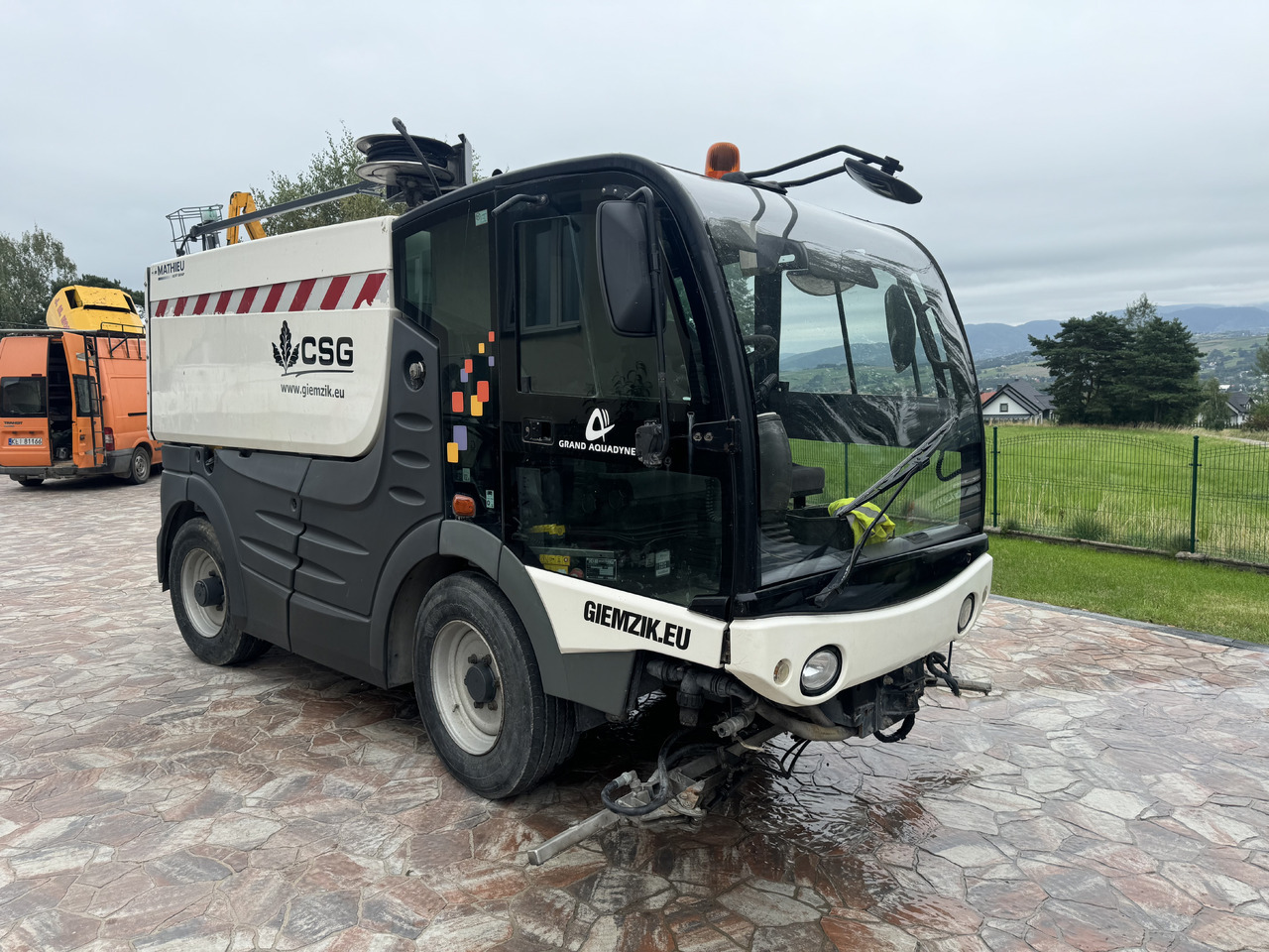 MATHIEU Grand Aquadyne 4000 water truck sprayer HP washer - Autočistilica: slika 1 MATHIEU Grand Aquadyne 4000 water truck sprayer HP washer - Autočistilica: slika 1