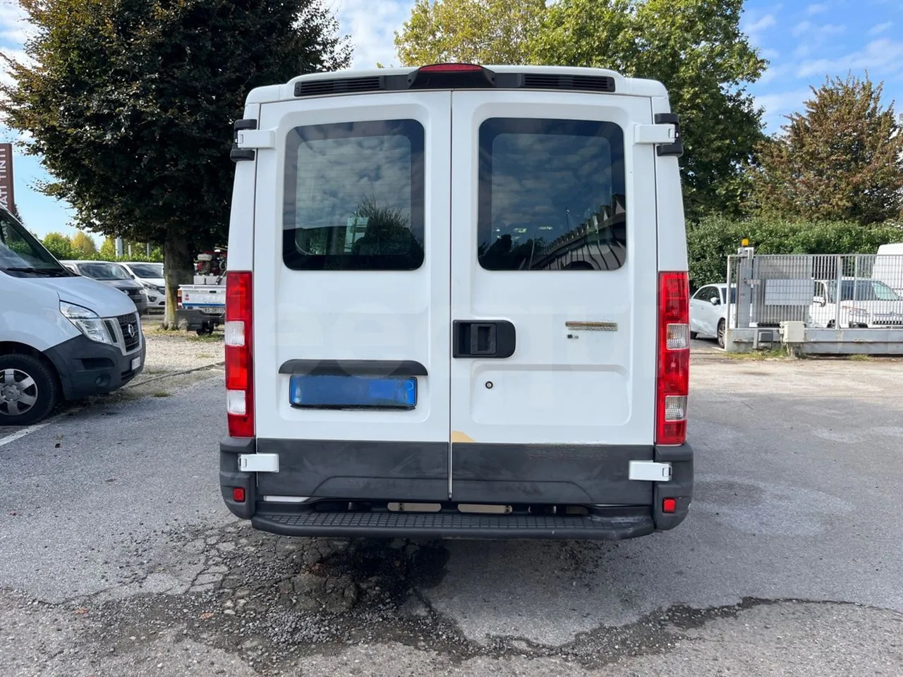 Iveco Daily - Minibus, Putnički kombi: slika 5 Iveco Daily - Minibus, Putnički kombi: slika 5