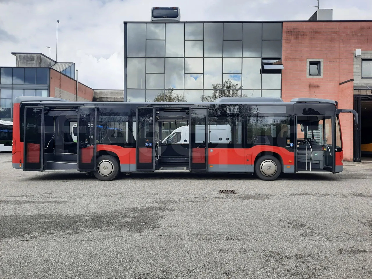 Lizing  Mercedes-Benz Citaro Mercedes-Benz Citaro: slika 12