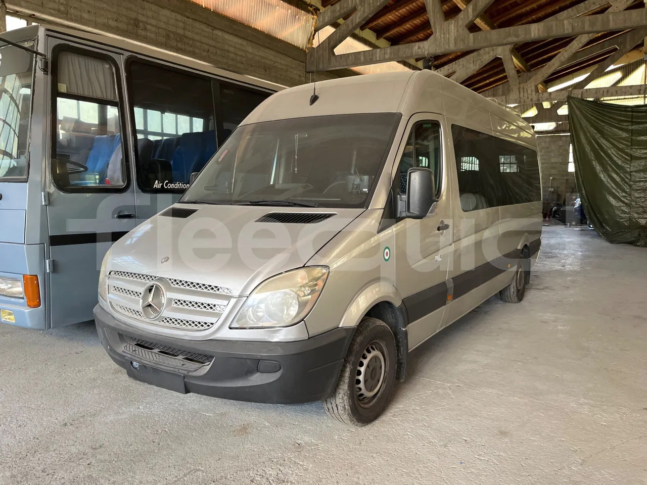 Mercedes-Benz Evobus 0315U - Minibus, Putnički kombi: slika 1 Mercedes-Benz Evobus 0315U - Minibus, Putnički kombi: slika 1