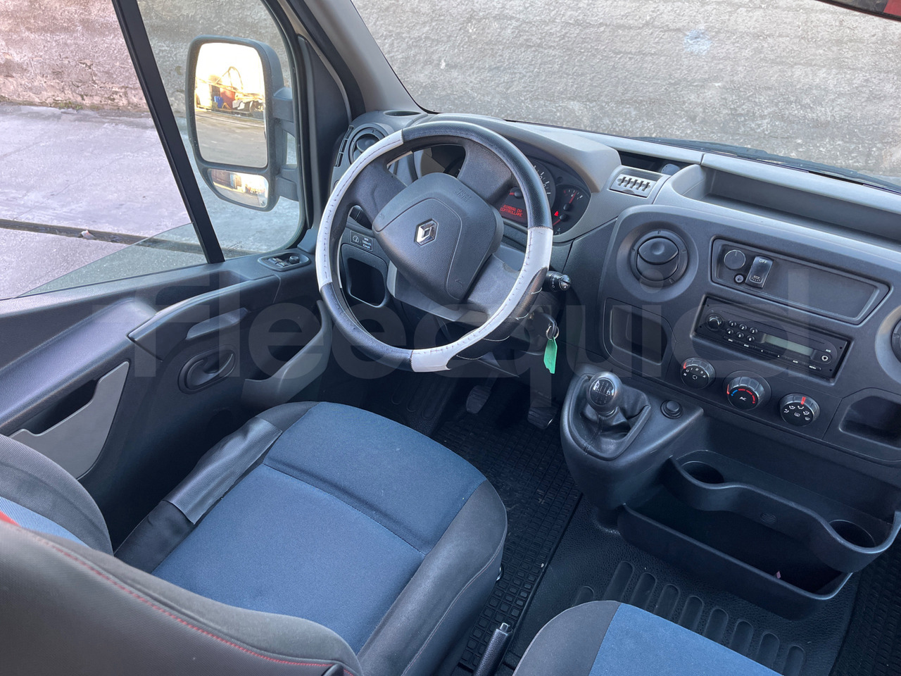 Minibus, Putnički kombi Renault Master: slika 19